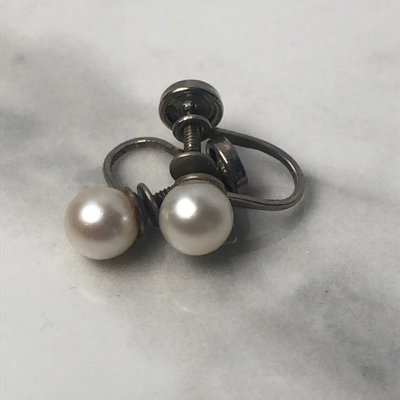 Vintage Pearl Screw-back sterling silver clip on Earrings - Picture 1 of 5